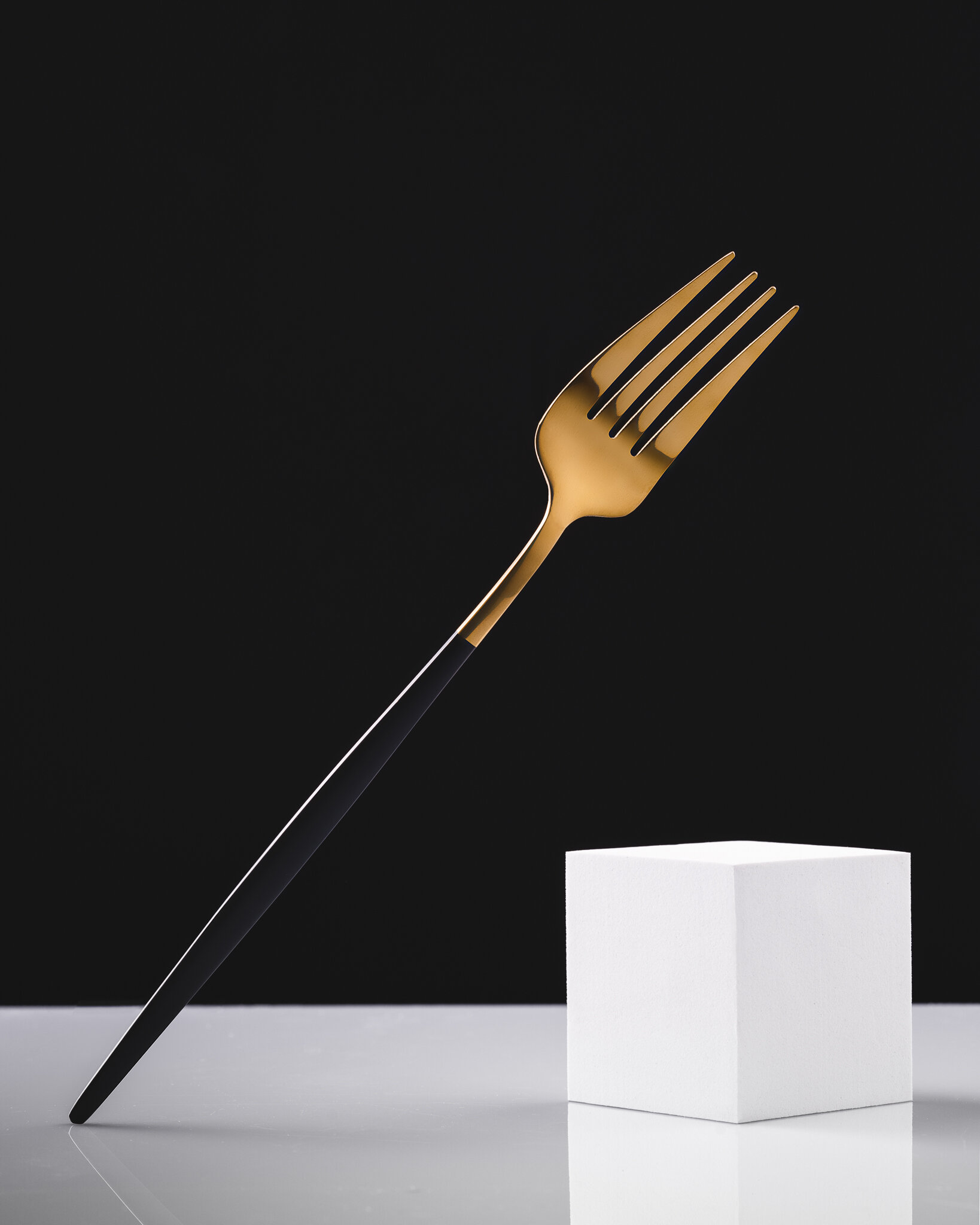 Modern photography of a fork by Vietnam product photographer Lee Starnes