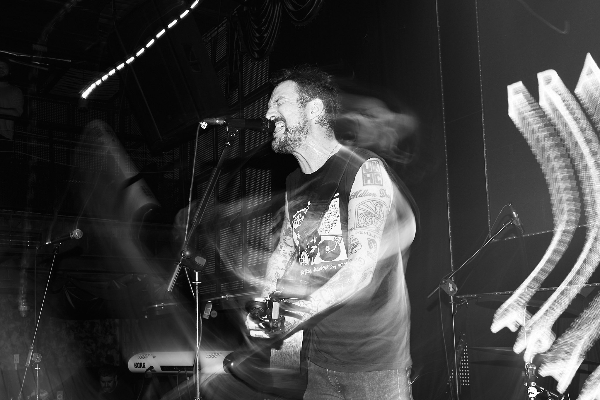 frankturner.saigonpunkchronicles.webuse.leestarnes.frank.turner.LeeStarnes.417.jpg
