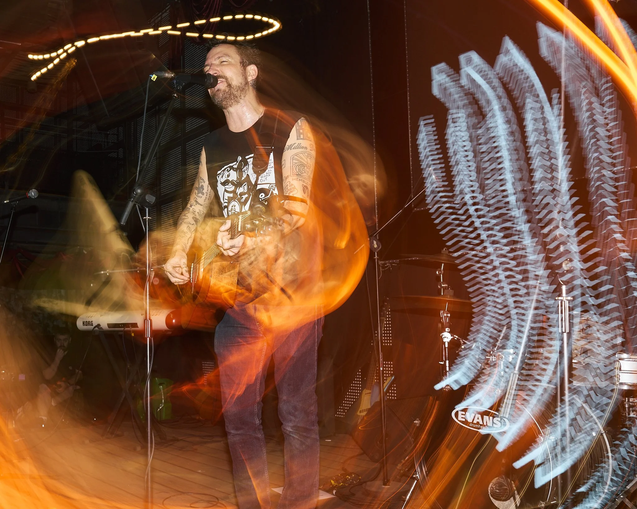frankturner.saigonpunkchronicles.webuse.leestarnes.frank.turner.LeeStarnes.446.jpg