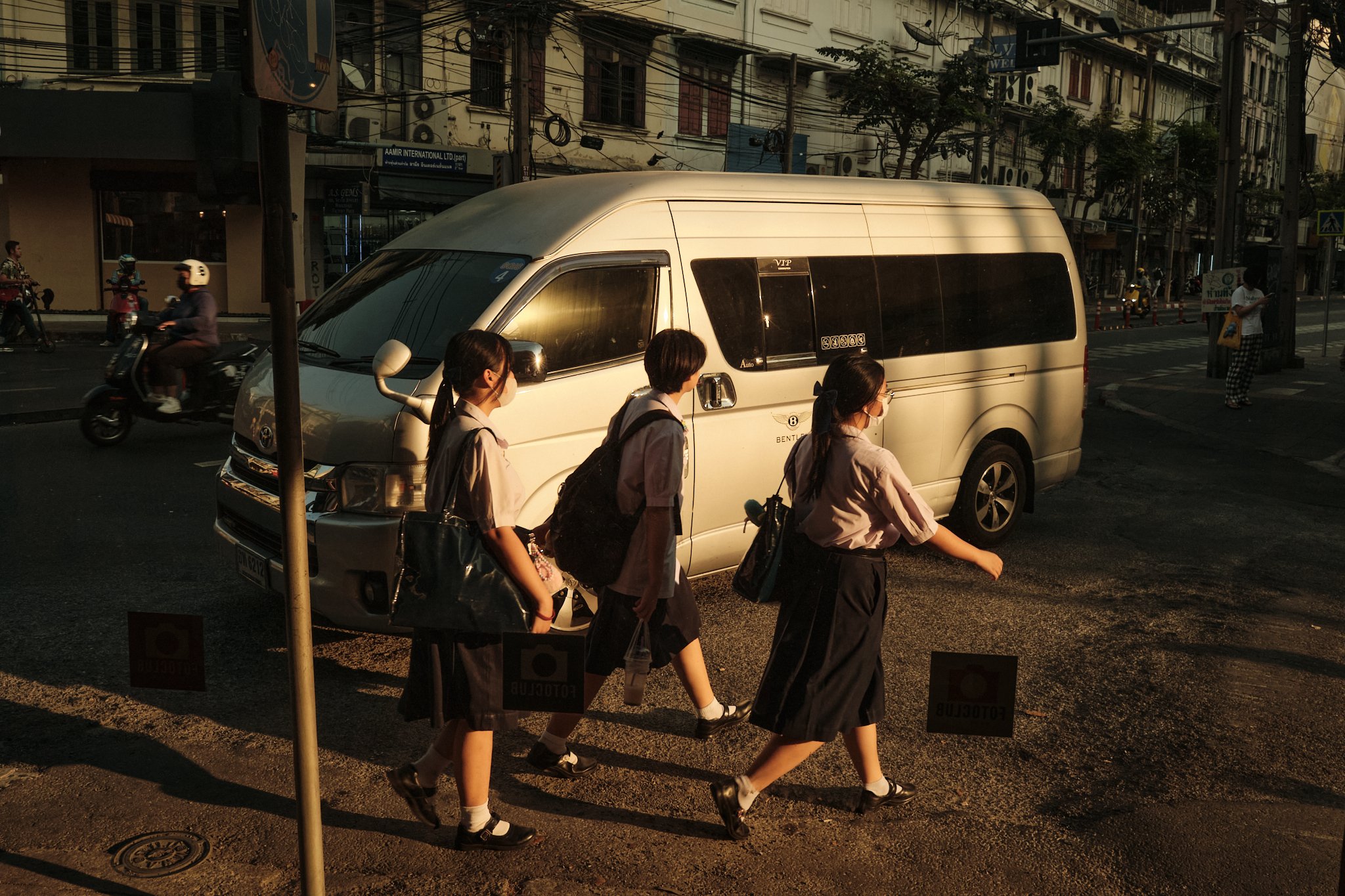 bkk.LeeStarnes.webresolution.107.jpg