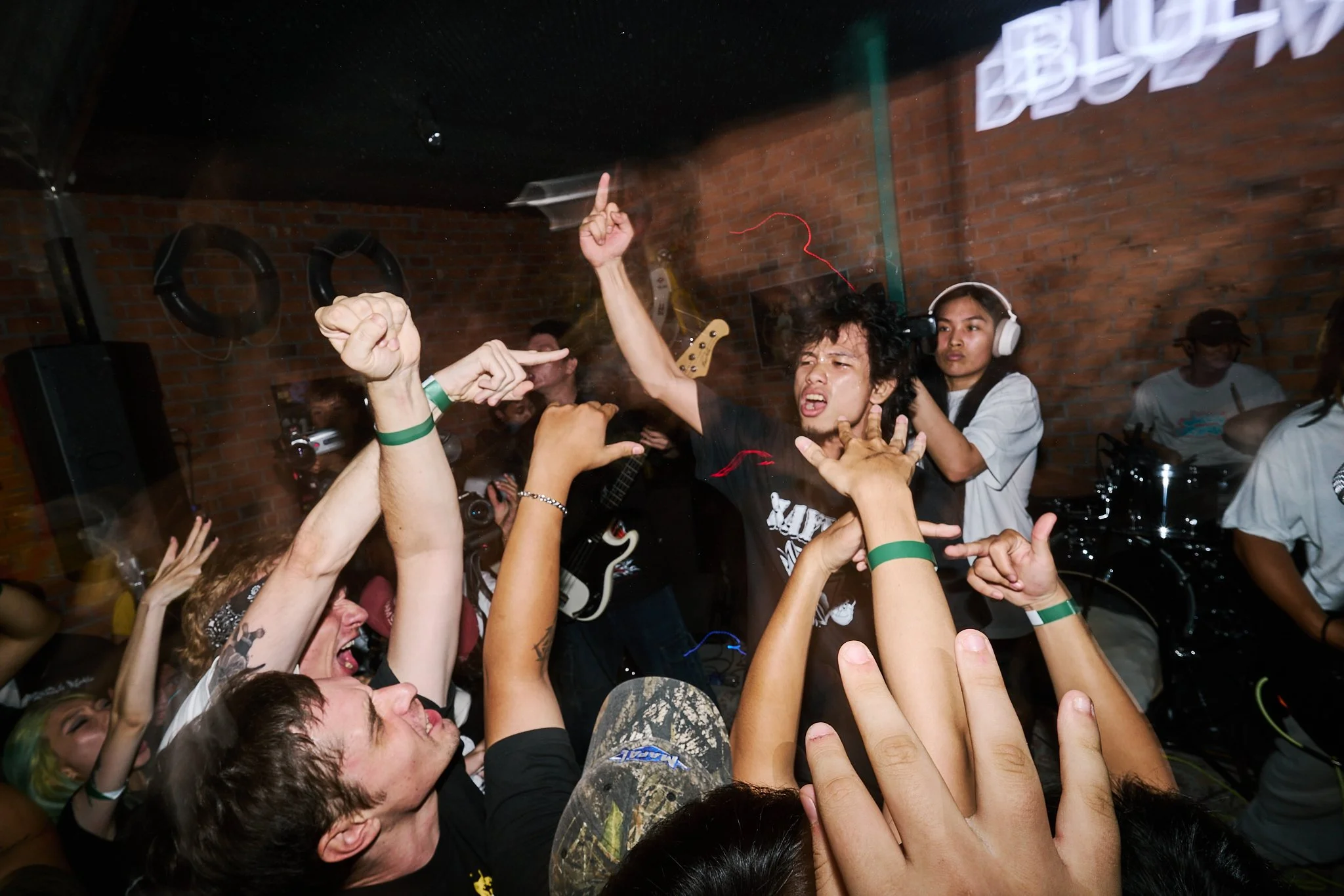 haywire.saigonpunkchronicles.leestarnes.13.jpg