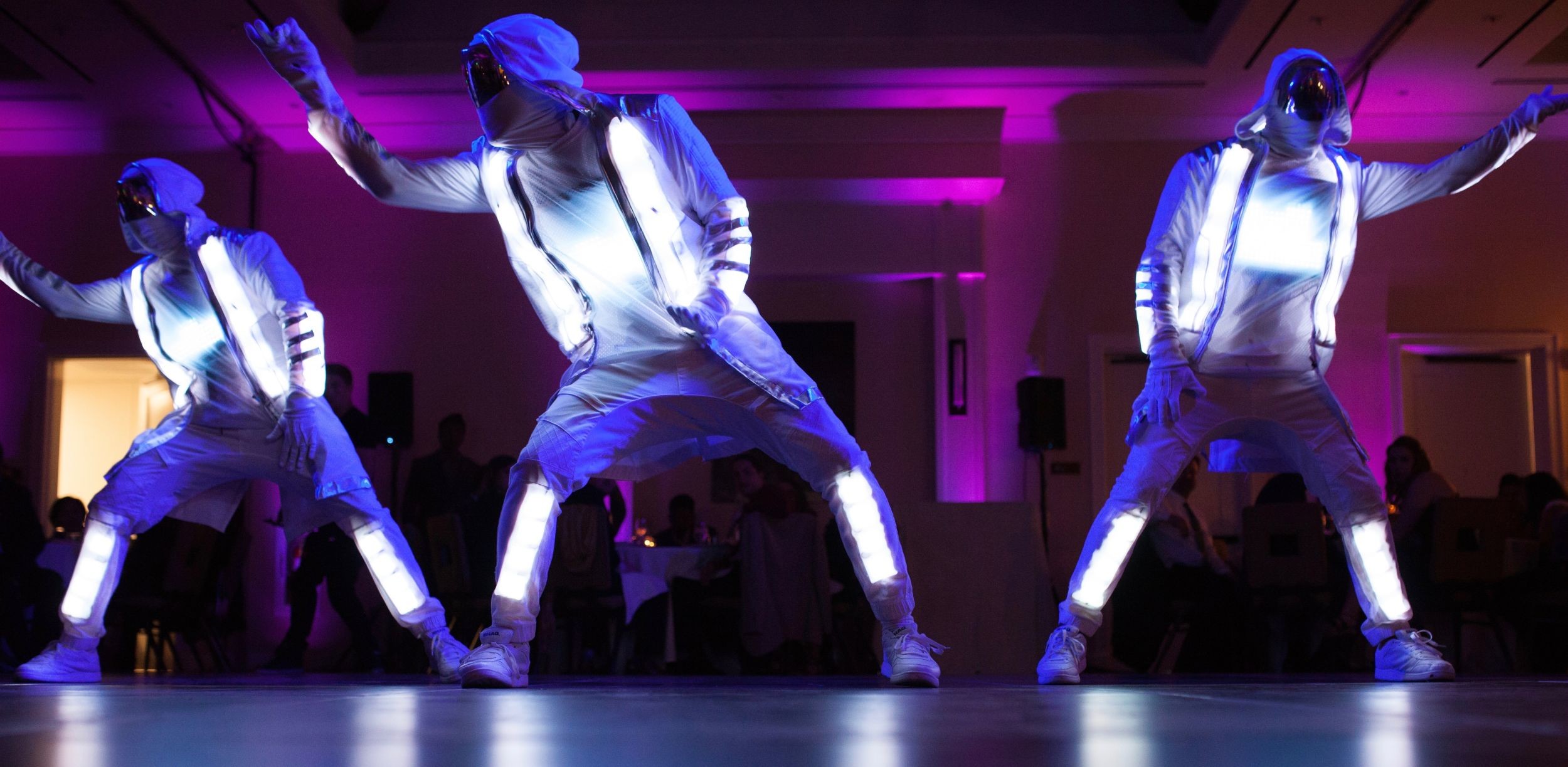dancers_glow.jpeg