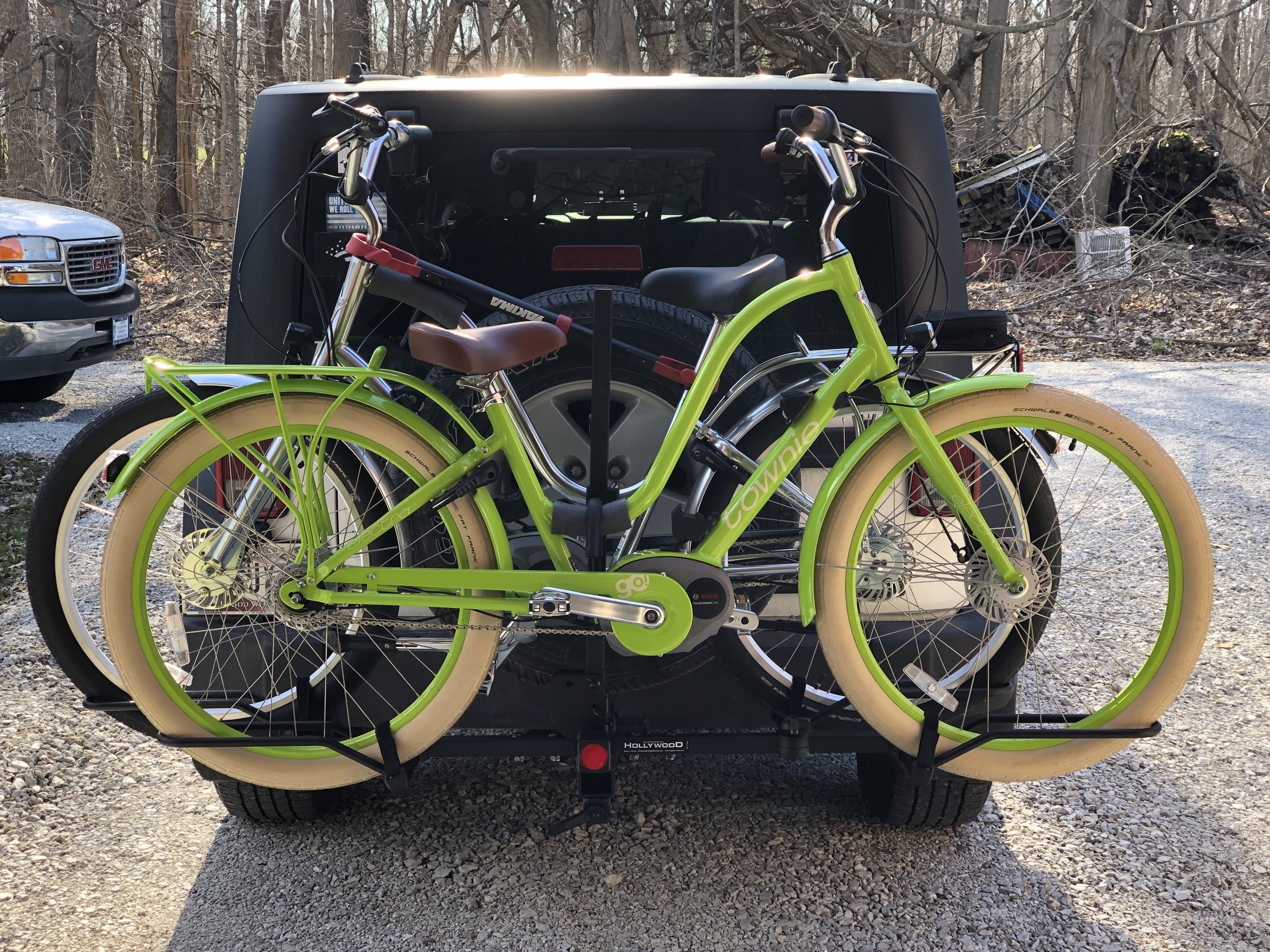 The Mullet’s electric bikes packed up on the Jeep, ready for their next adventure.