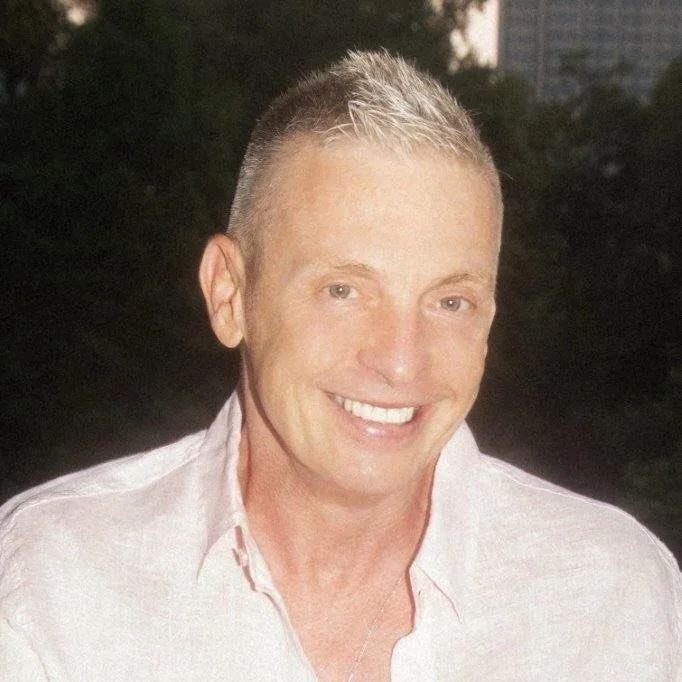 Meet the cast of THE POST OFFICE, a provocative new opera by composer Laura Kaminsky (AS ONE) and poet/librettist @elainesexton (SITE SPECIFIC), with design by Charles Renfro, @diller_scofidio_renfro.

Left to right:
@danielgortler (piano)
@sarahmoul