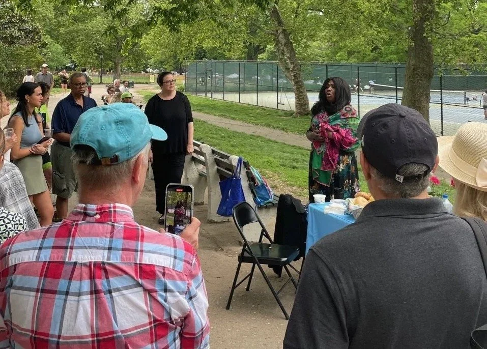 TODAY at 2:15 PM: The Fort Greene Walt Whitman Walking Tour, a FREE site-specific tour in @fortgreenepark with original music and poetry, led by Walt Whitman scholar and historian Karen Karebiener, and contralto @herknik.

Email AOP at info@aopopera.