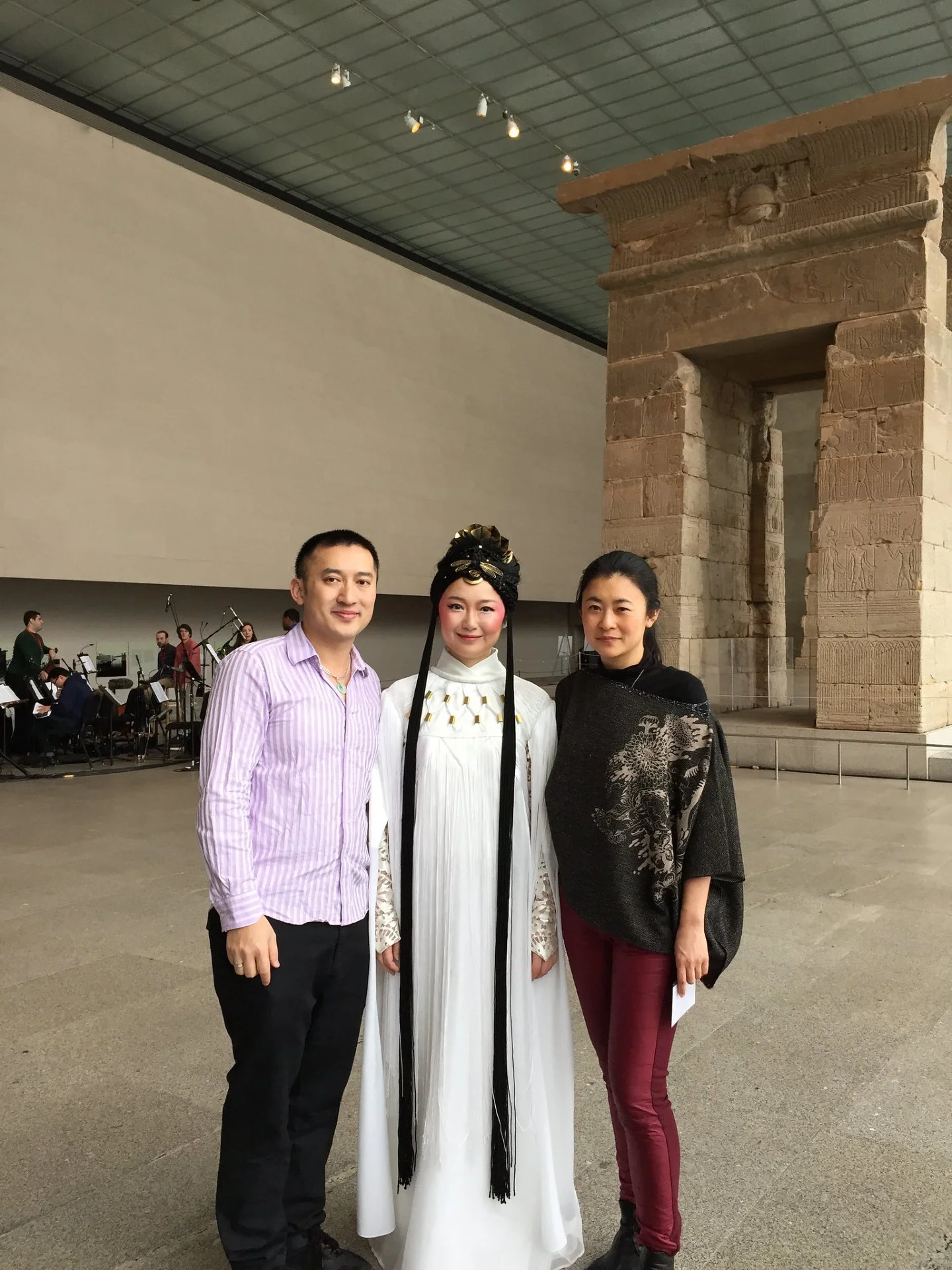 Congratulations to composer @huang.ruo on an extraordinary week! 

@seattleopera has named Huang its first-ever Composer-in-Residence, a three-year appointment beginning with the 2027&ndash;28 season. The residency will include the Seattle premiere o