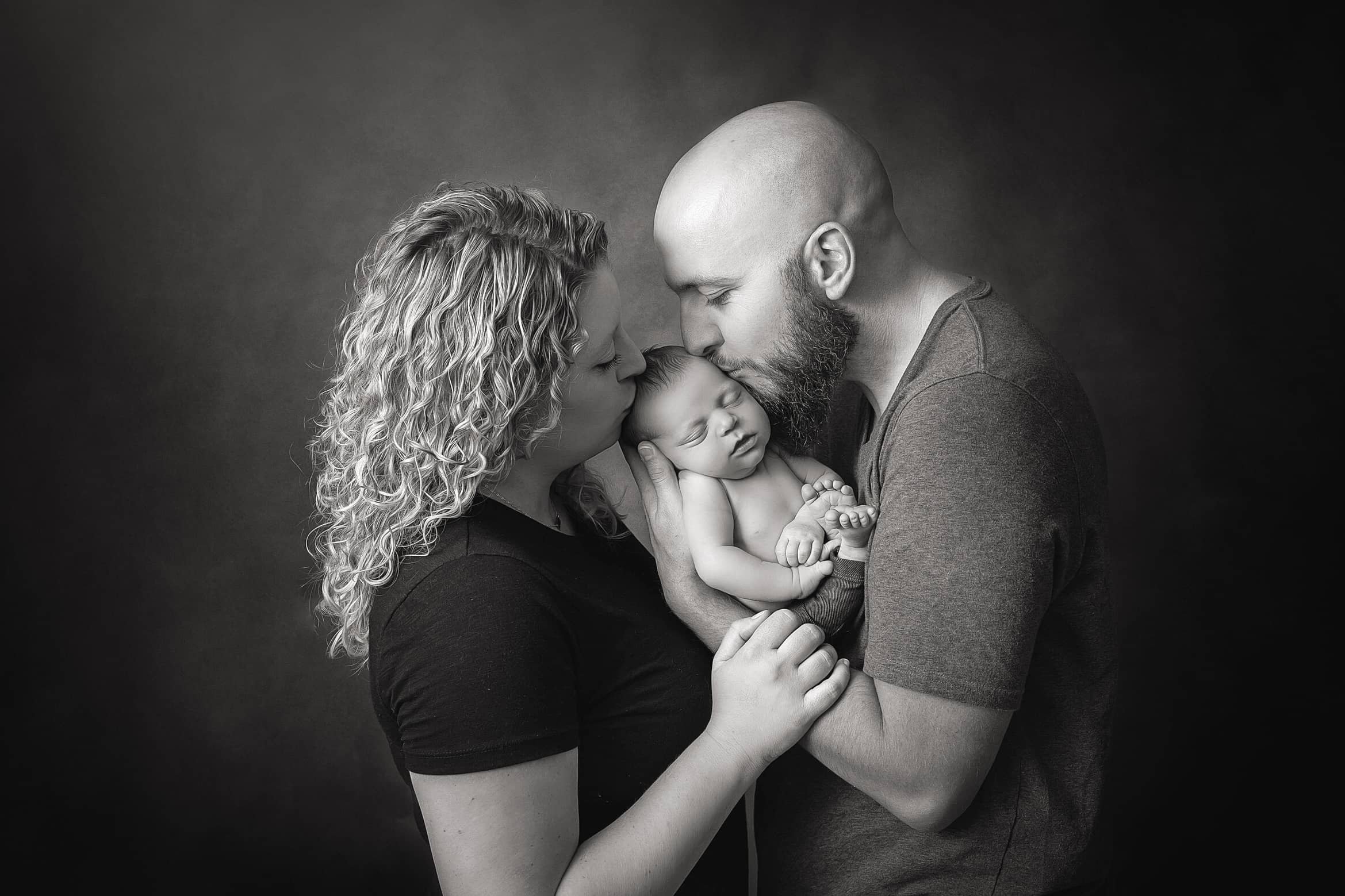 Wooster Ohio Newborn Photographer (4).jpg