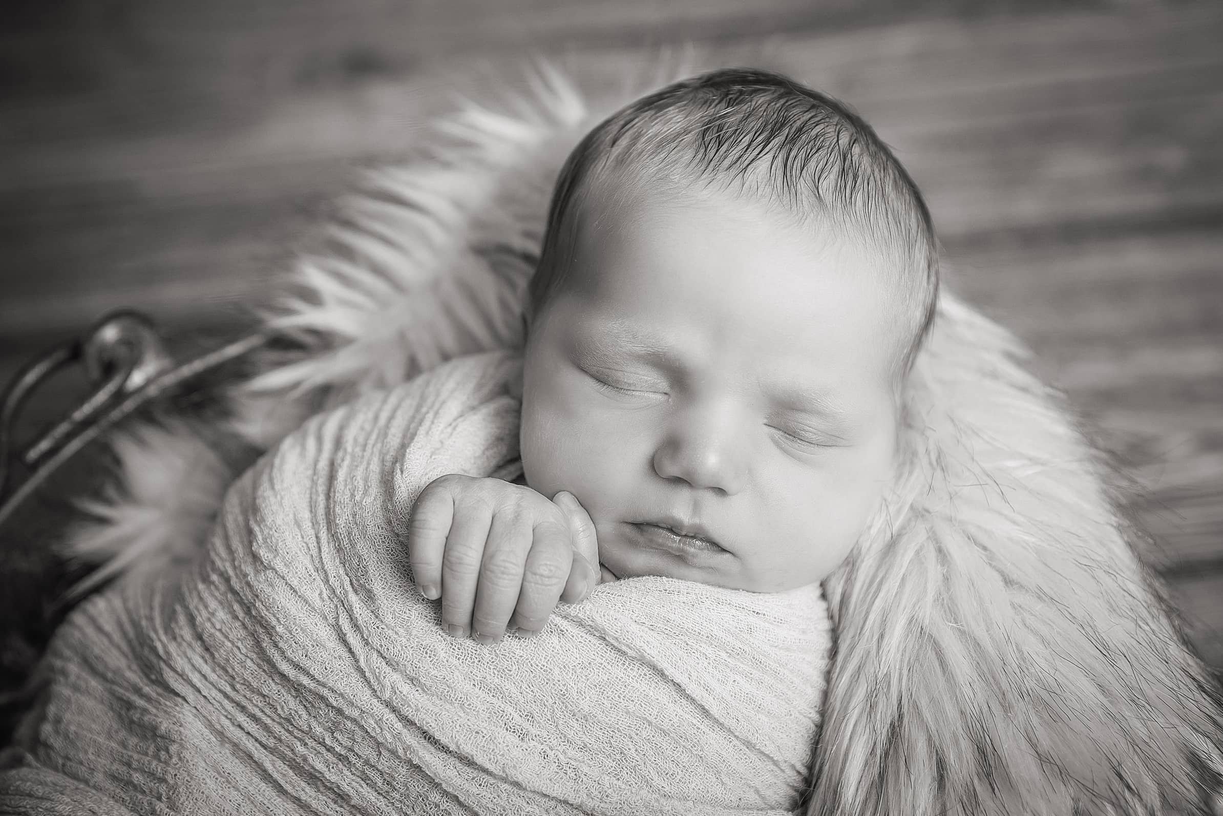 Wooster Ohio Newborn Photographer (23).jpg