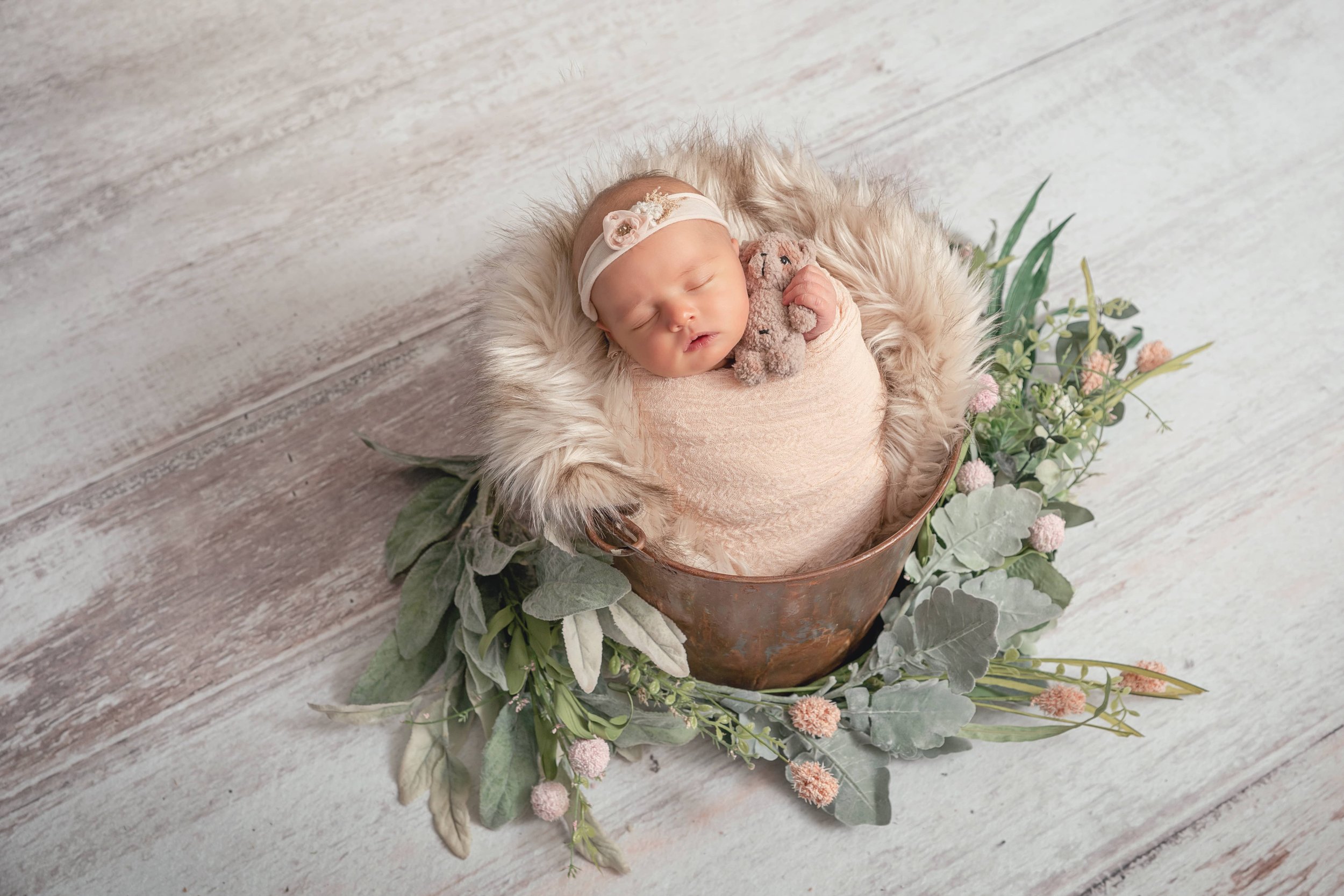 Wooster Ohio Newborn Photographer (38).jpg