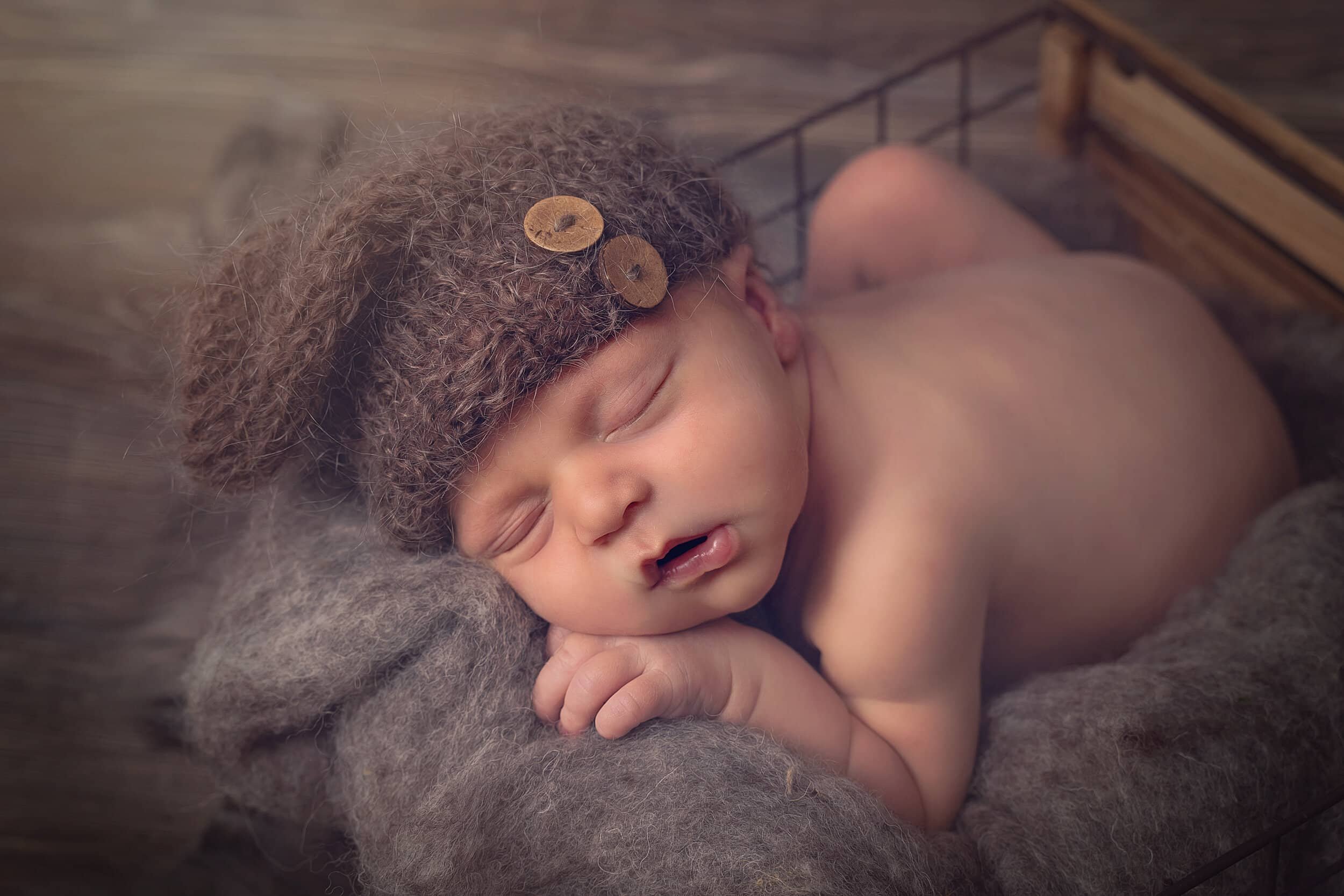 Wooster Ohio Newborn Photographer (42).jpg