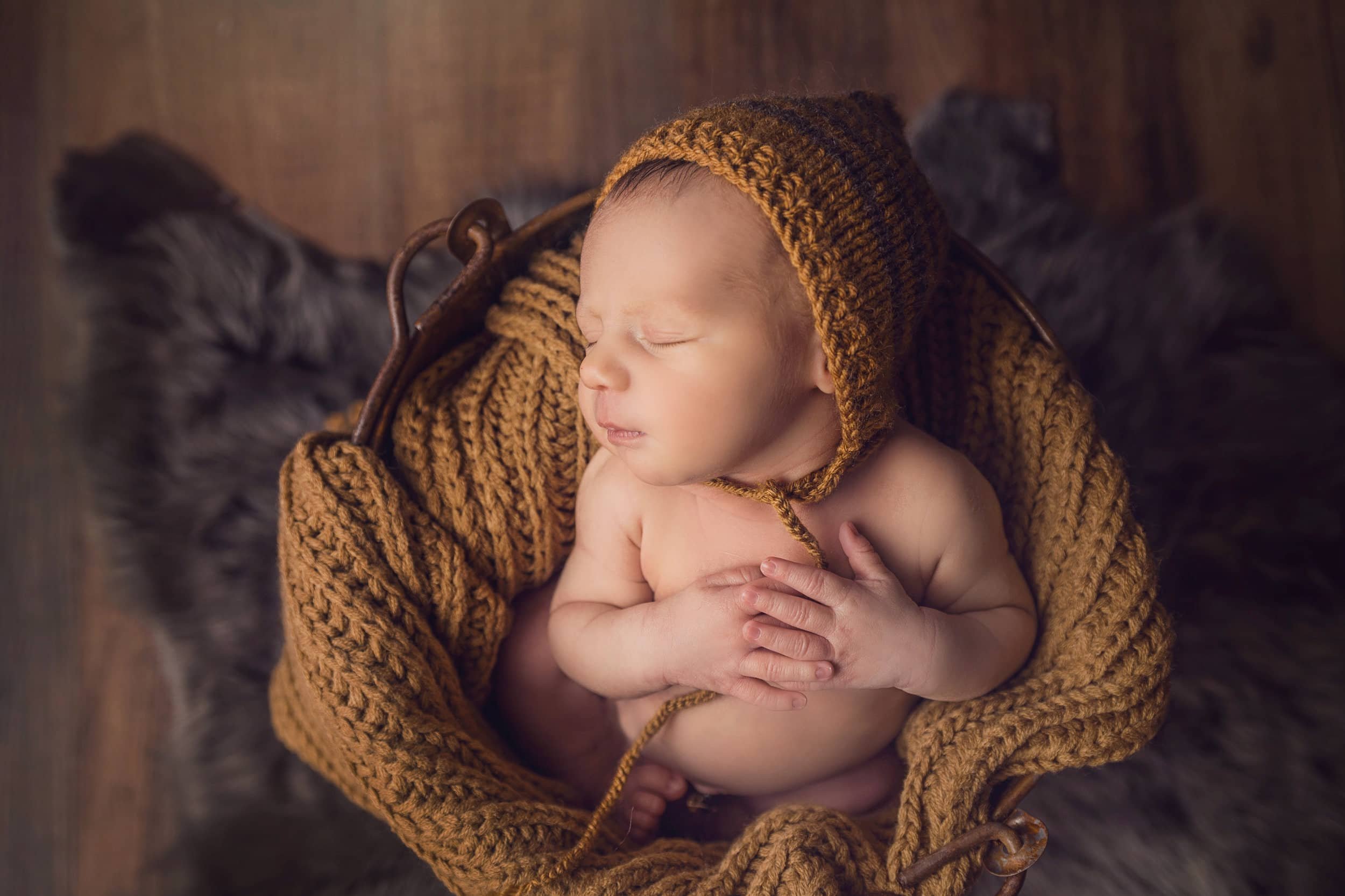 Wooster Ohio Newborn Photographer (54).jpg