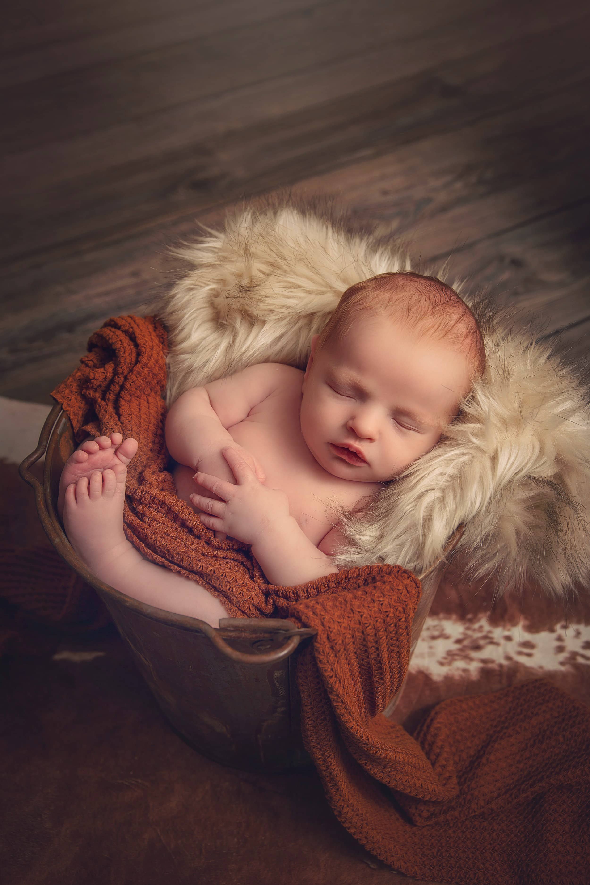 Wooster Ohio Newborn Photographer (56).jpg