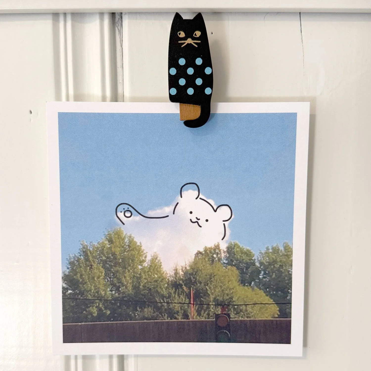 Howdy-Cloudy-Print-Bear-Waving.jpg