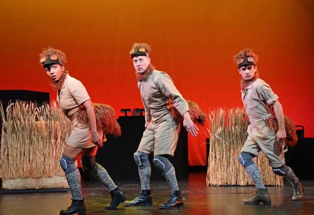 8.-claire-saunders-jeremy-davis-and-ethan-peterson-in-goodspeeds-the-great-emu-war.-photo-by-diane-sobolewski.jpg