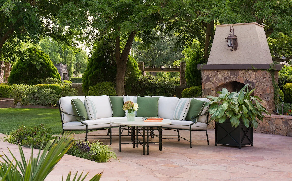 Brown Jordan | Venetian Seating