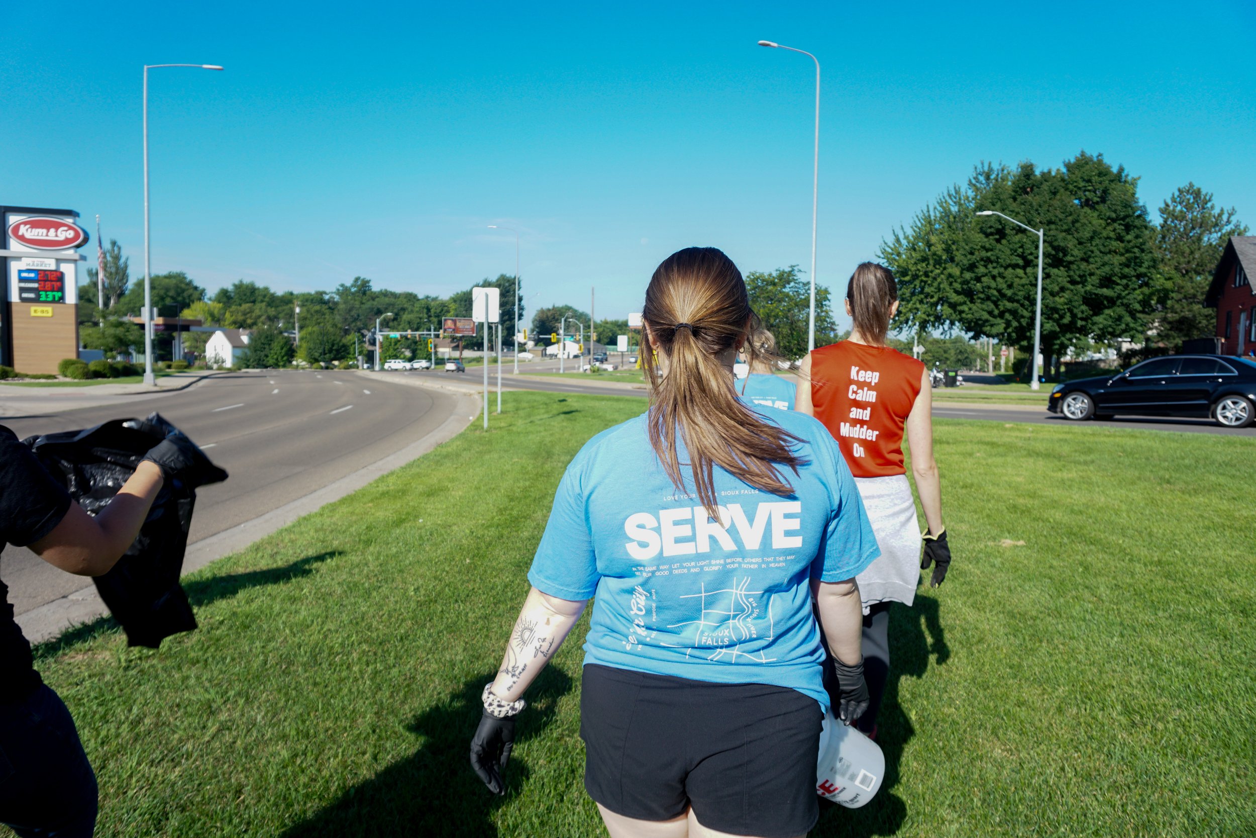 2025 love your city serving-20.jpg