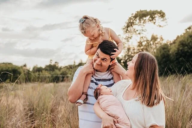 So glad to finally be back doing what I love. I am back open for outdoor sessions! 
Swipe right to see this sweet babe. We missed her newborn session due to covid, but we got the sweetest expressions and snuggles last week. 😍 @shan0007

#elkgrovenew