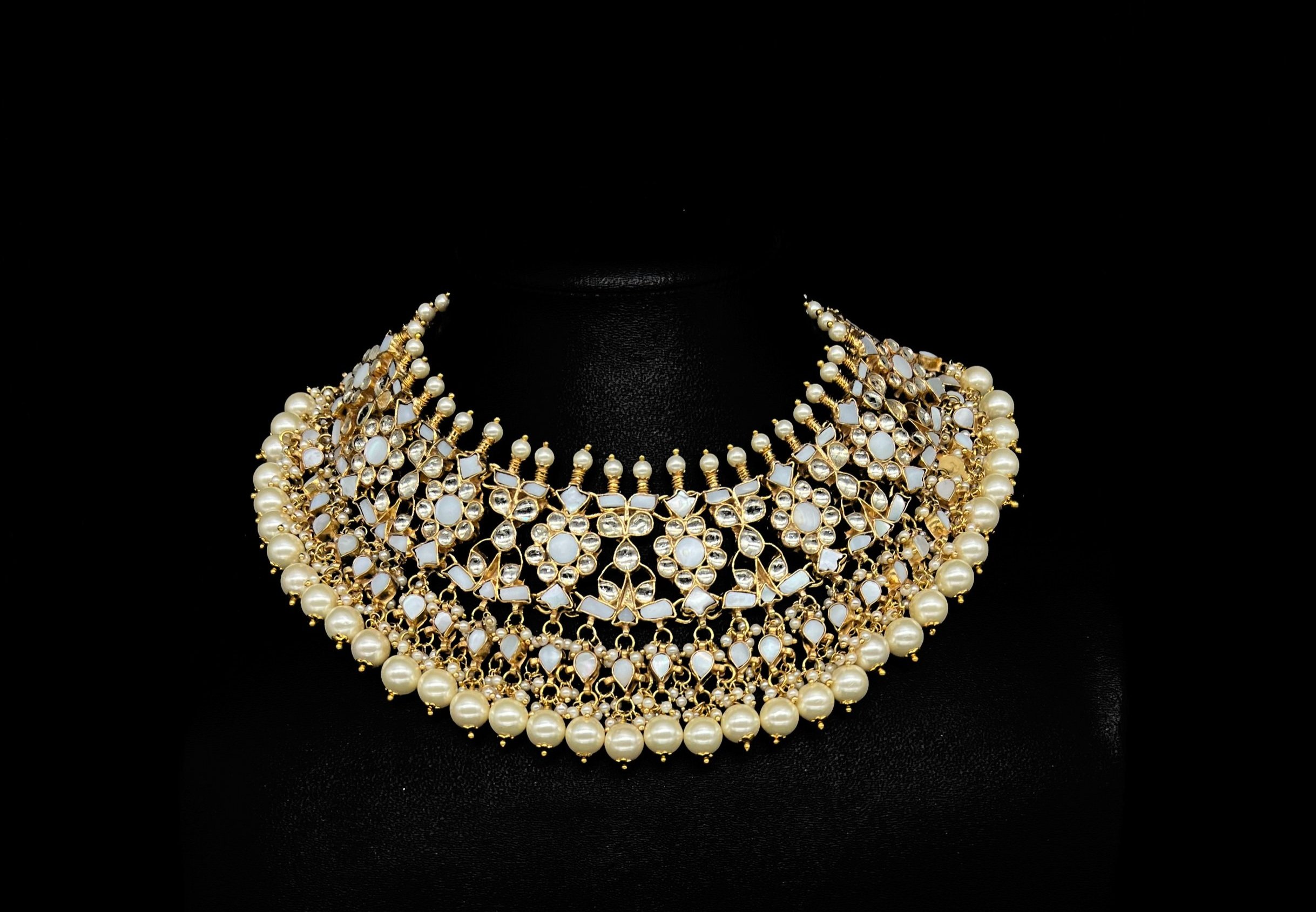 Mahiti Kundhan Set — Heritage Jewels