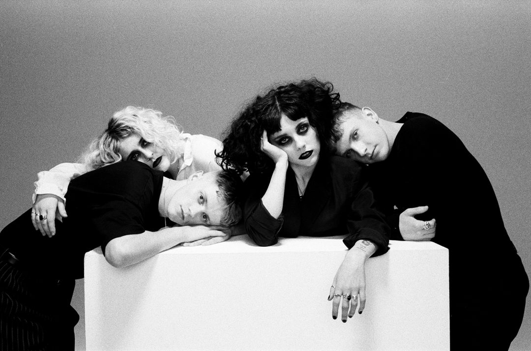 pale-waves.jpg