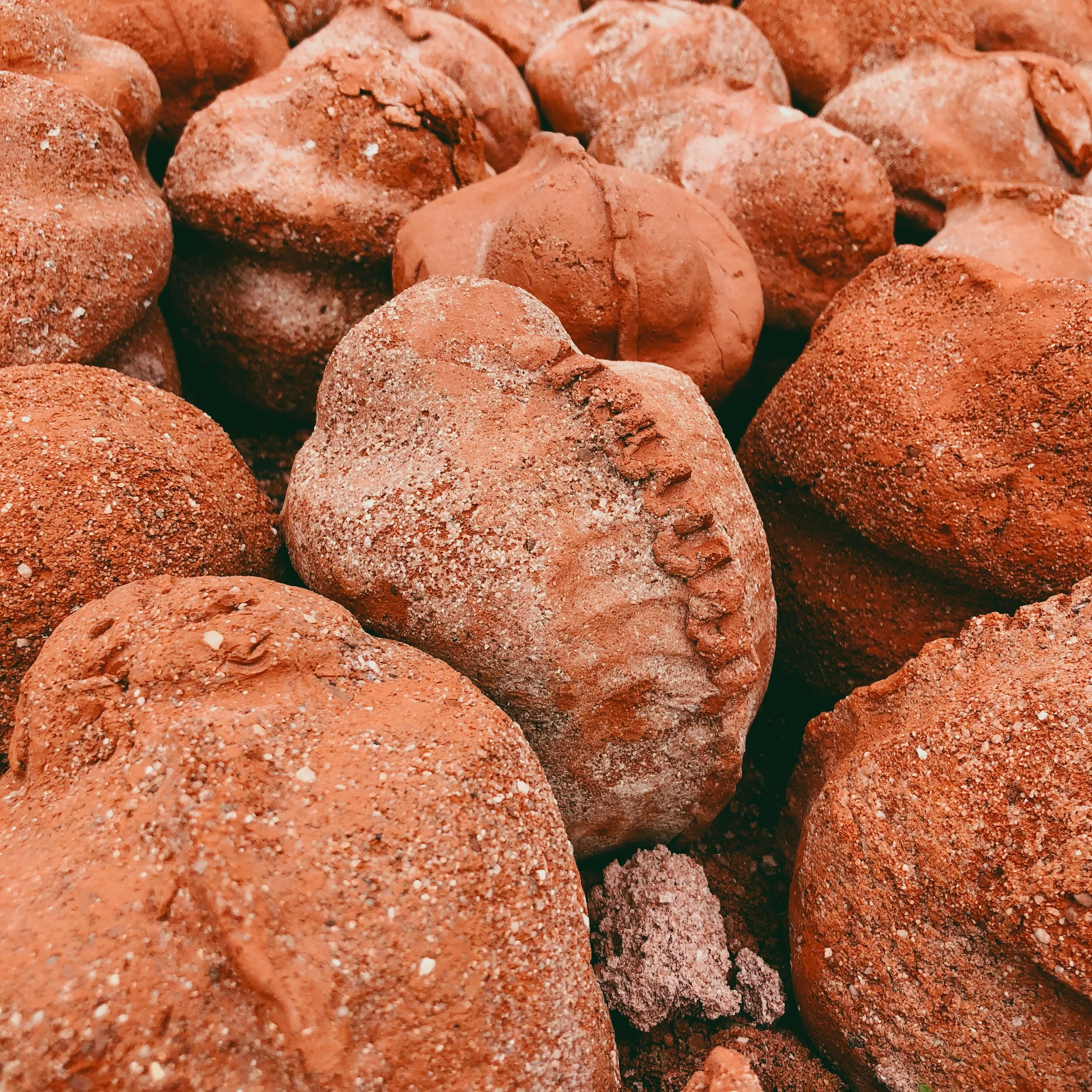 dulce et decorum est... ?