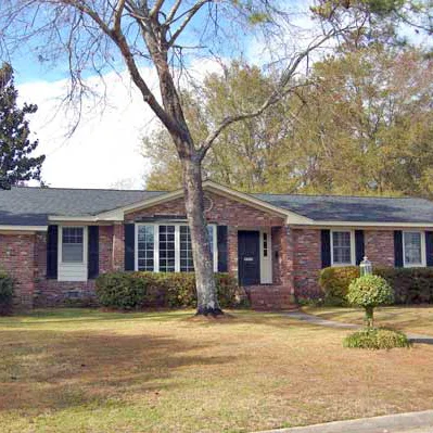 *** 3BD | 2BA | 1689SF • • • Traditional brick residence in Cooper Estates. • • • Unfurnished