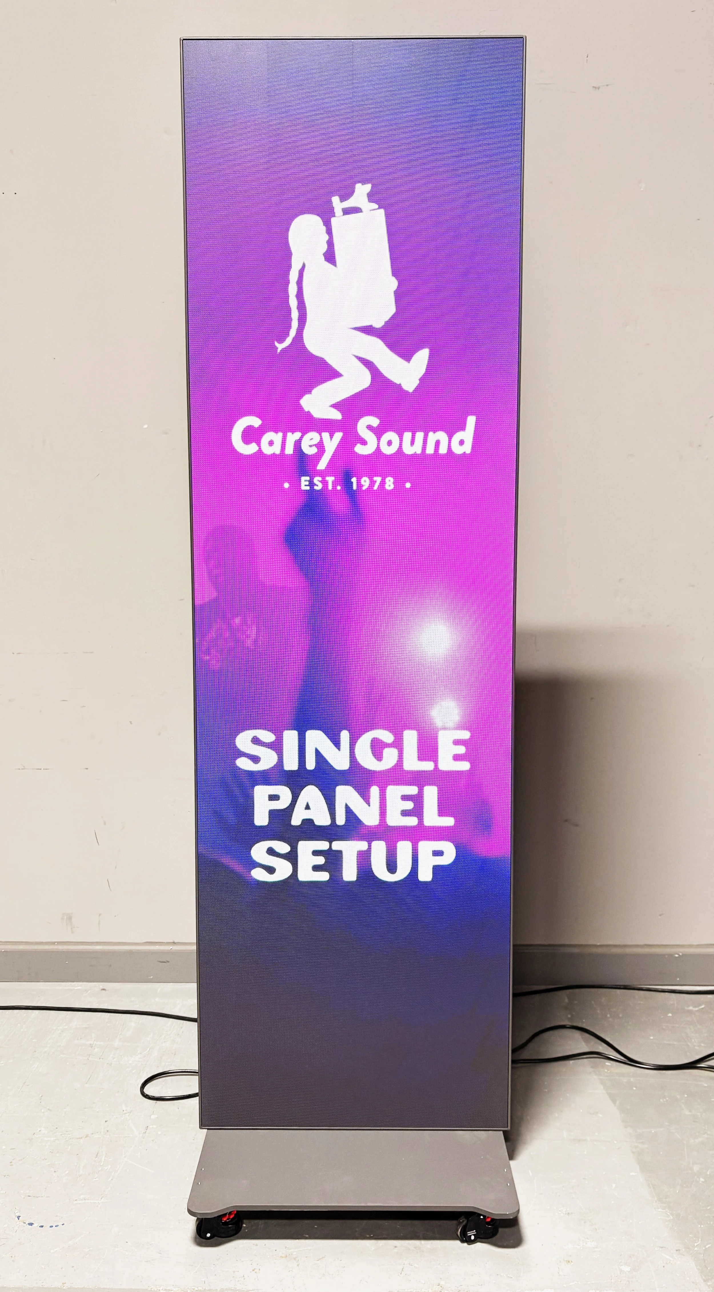 Single Poster / Straight Base