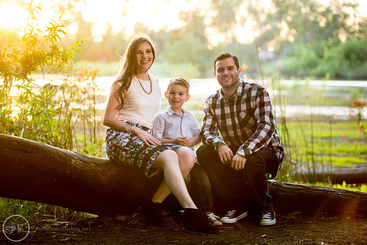 HuntingtonBeachEngagementPhotoJoeVanessa01.jpg