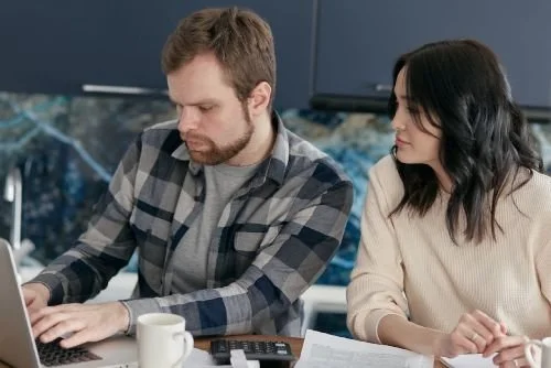 Derfor anbefaler ekspertene å sammenligne effektiv rente når du velger lån