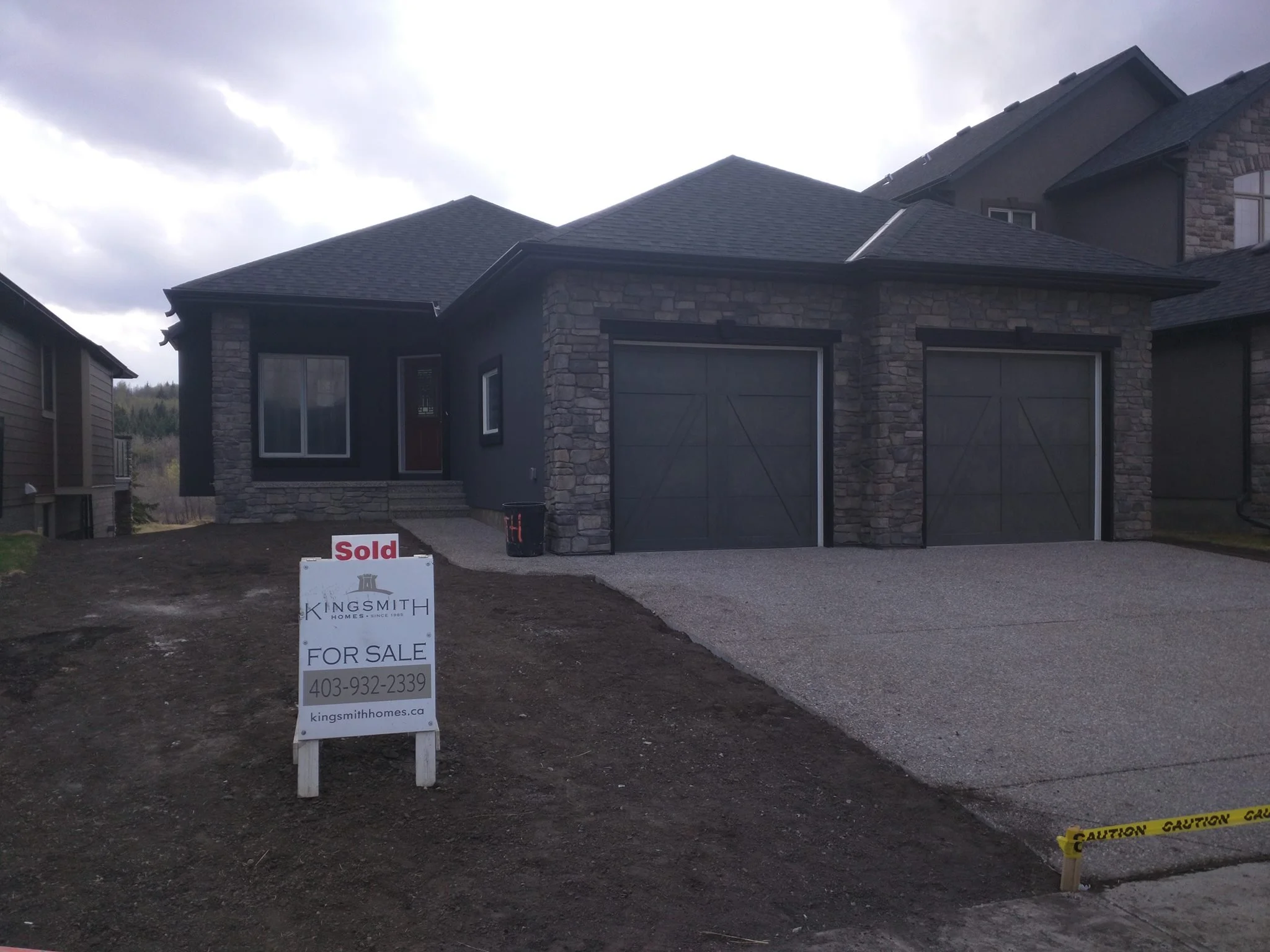 king smith home new build and stucco finish by uruk stucco cochrane