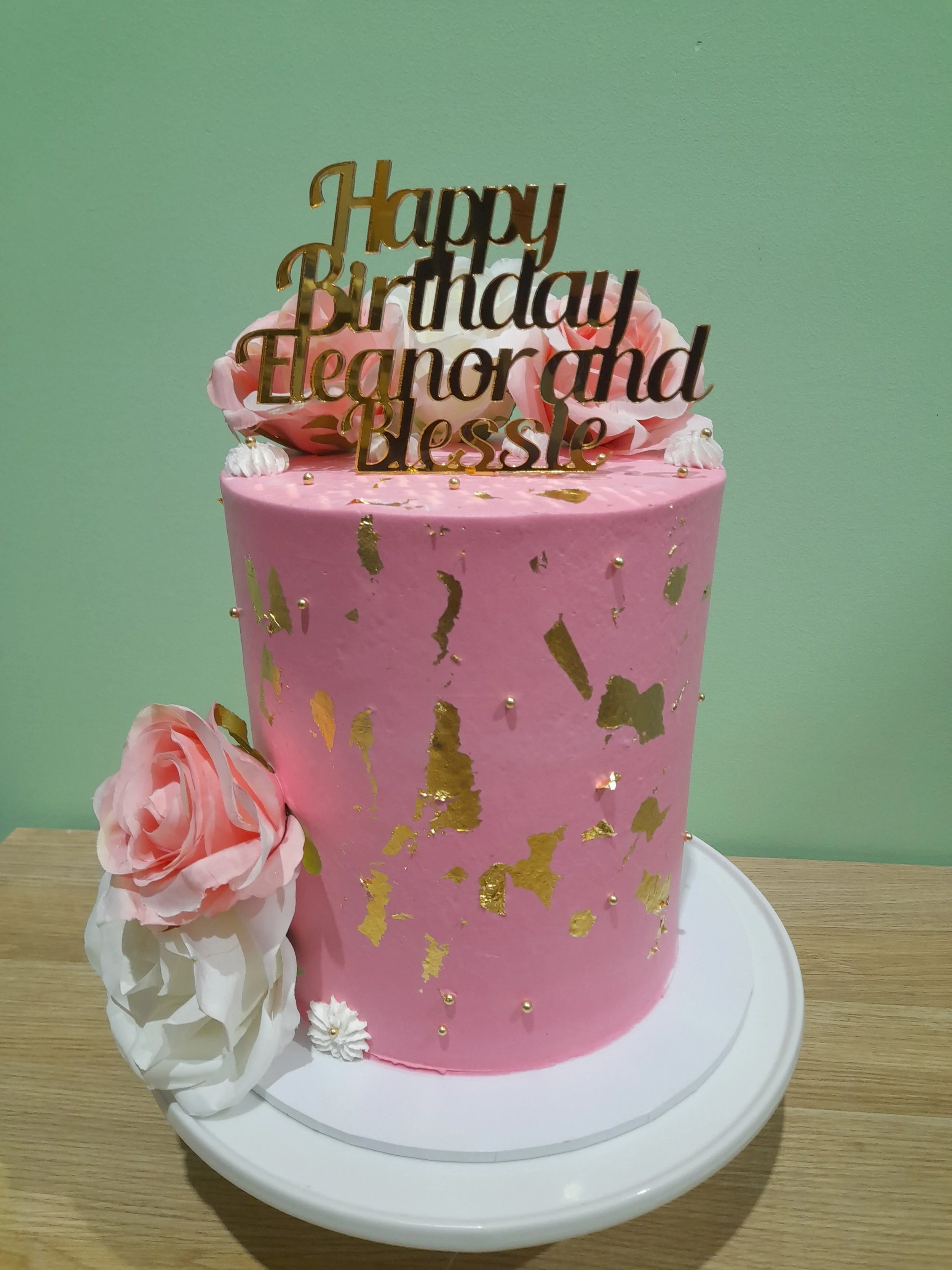 Corporate Cake Melbourne 25 large to 160 small slices — Stylish Cakes Co.