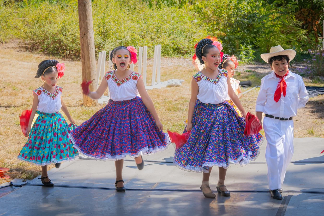 EFF 2025 Casa de la Cultura Tlanese children dancing.jpg