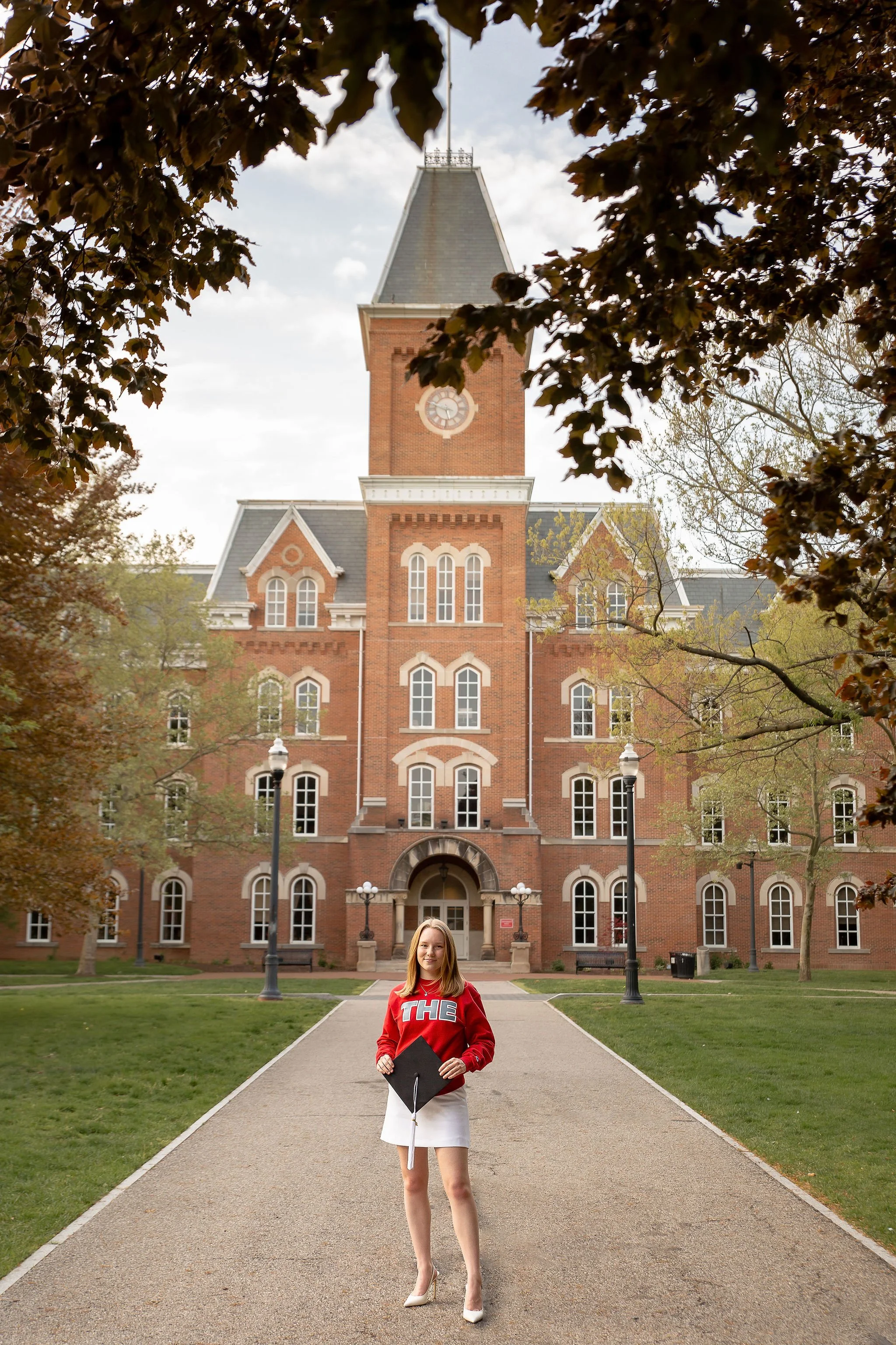 Hannah_Grad_A69_April30,2025_KelliPorterCreative_OhioState.jpg