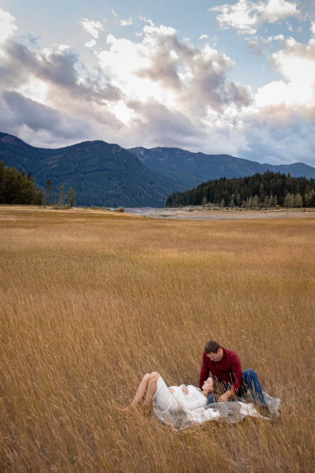Holly_A_32_September12,2024_KelliPorterCreative.jpg