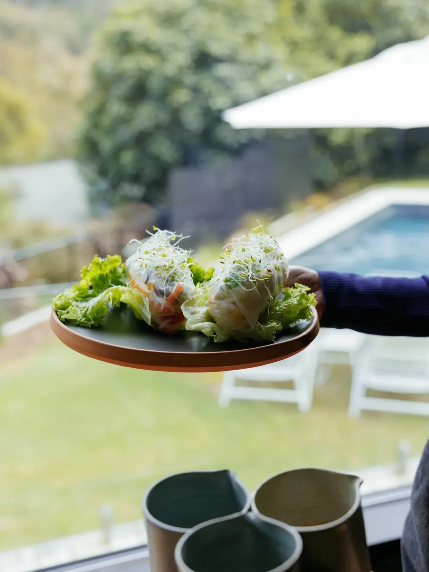 Nourishment starts on the plate. 🌱

Fresh. Light. Good for you and made with love. Sit anywhere and find your quiet lunch spot and feel the goodness nourish you.