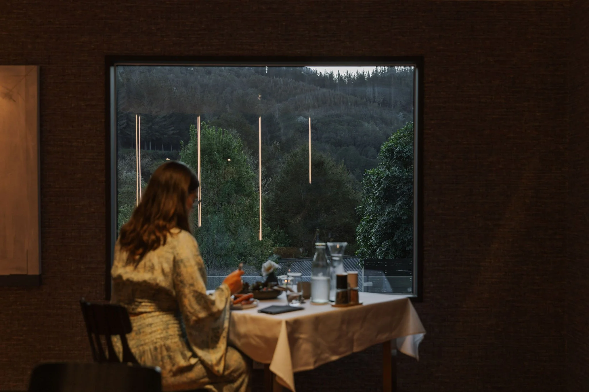 Dining_WindowDining.jpg