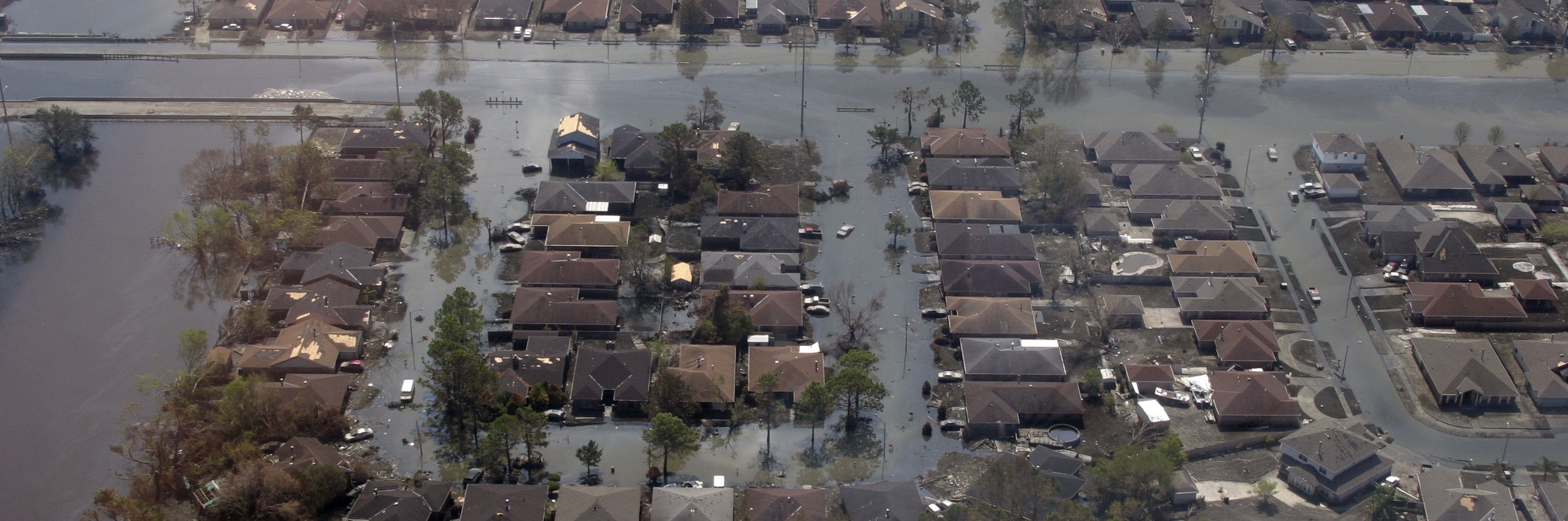 Canva+-+Hurricane+Katrina%2C+Flooding%2C+New+Orleans.jpg