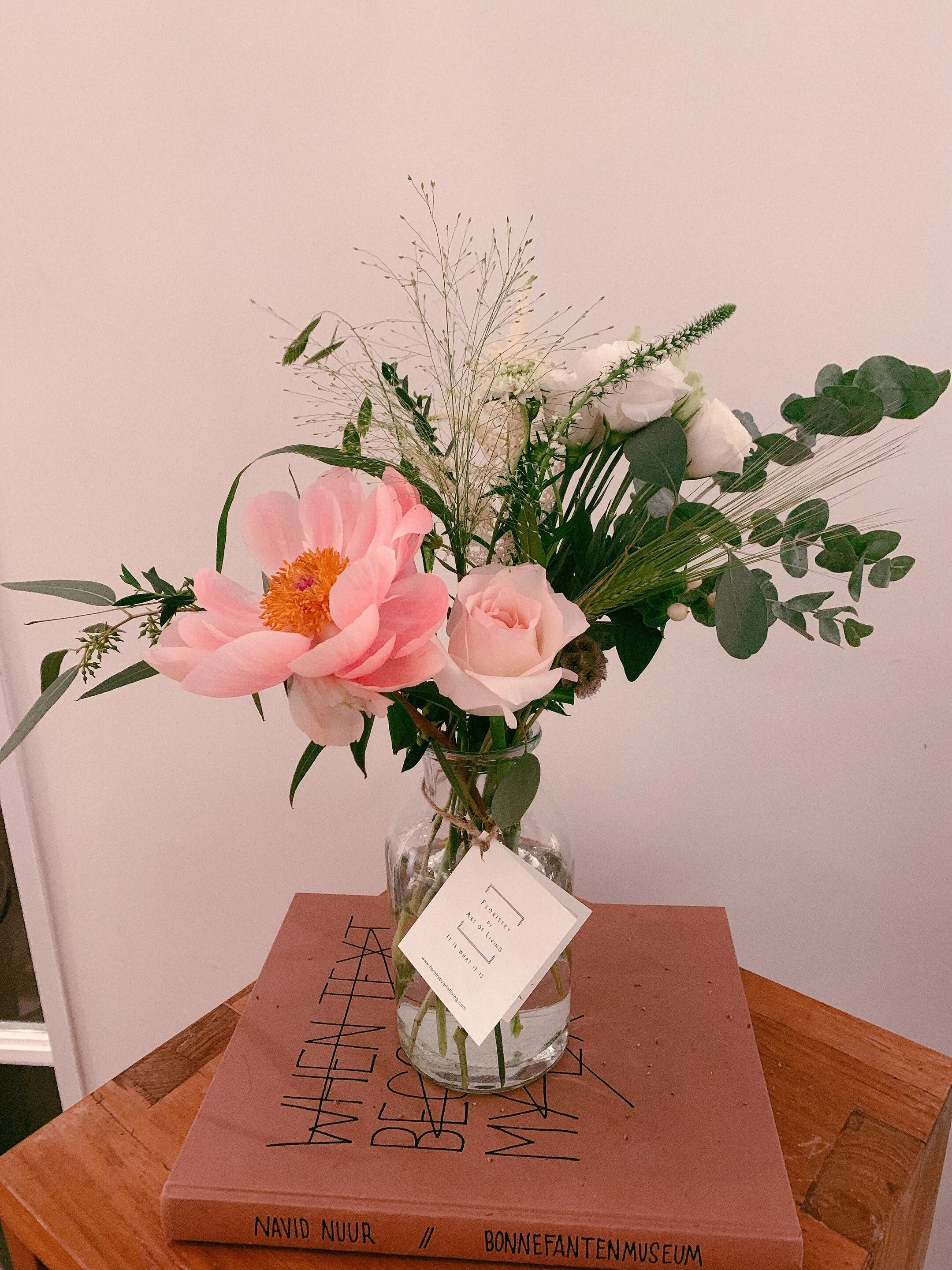[Limited Edition (add-on for existing weekly subscription customer)] Peony/Dahlia/ Hydrangea Large Jar Flower Subscription (Only available within April to July)