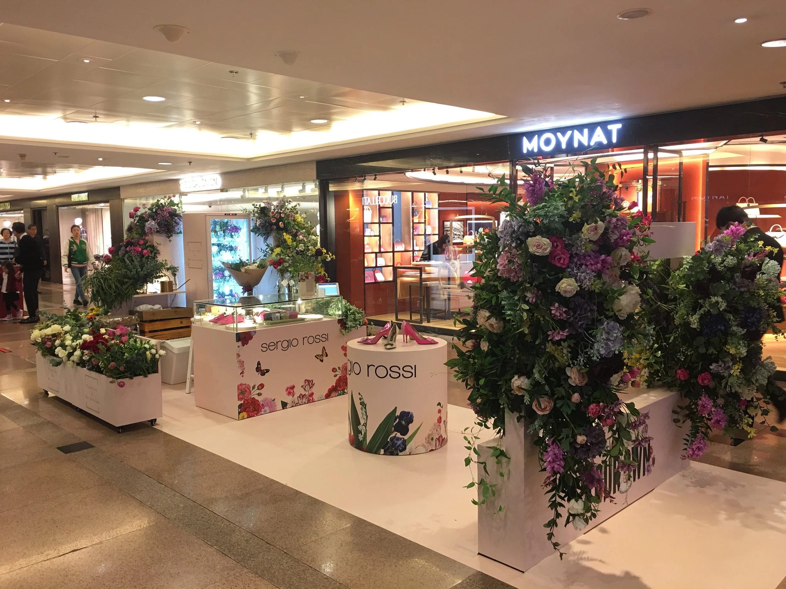 SERGIO ROSSI Crossover Pop-up Store at Harbour City