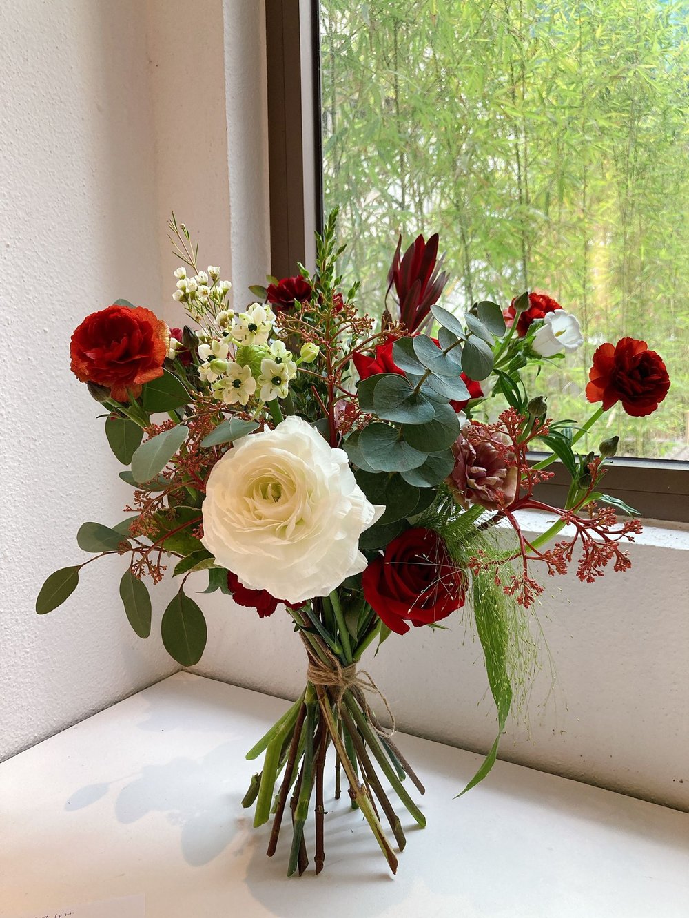 Moulin Rouge Flower Bouquet — Floristry by Art of Living