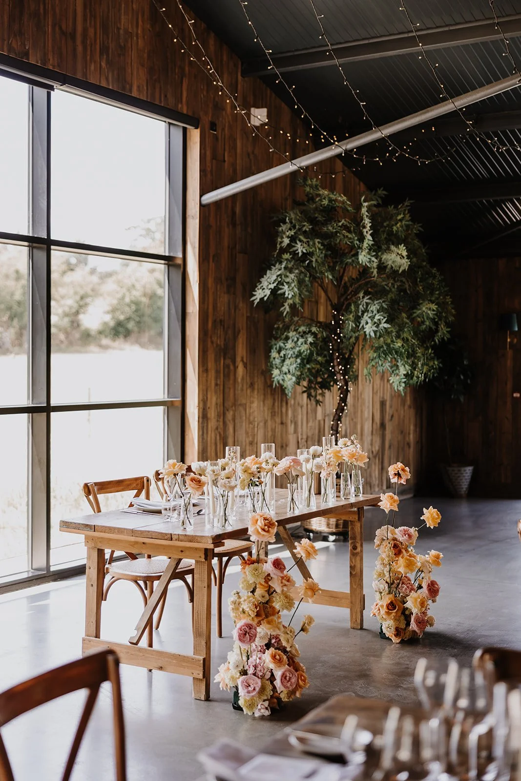 Silchester Farm. Two Little Birds. Wedding florist berkshire. Peonies. Luxury tablescape. candlelight
