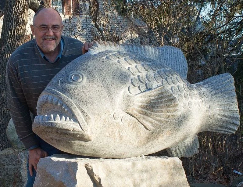 _DSC1870-tom-w-fish-3-800-for-creativegrd.jpg