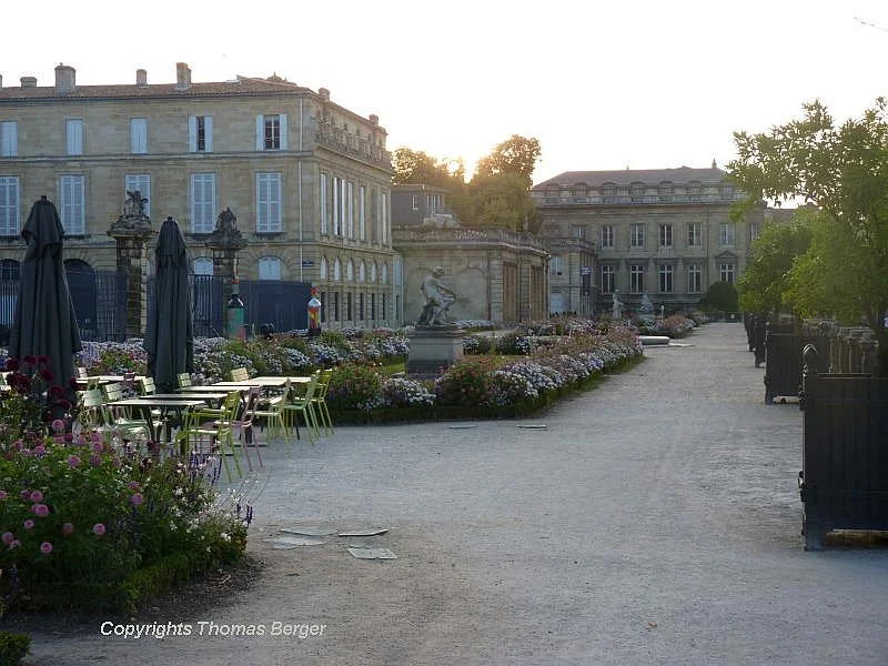 Located within the Jardin Publique are charming terraces with sculptures, flower beds and a cafe. The building in the background, created in 1781, is the Museum of Natural History.