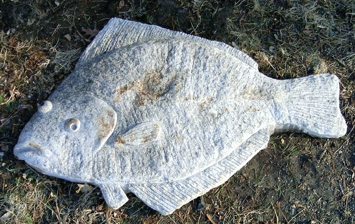 'Flounder' 2003, granite