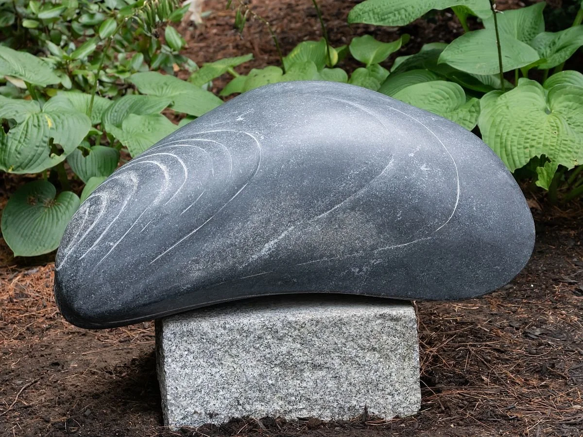 'Mussel' 2021, granite