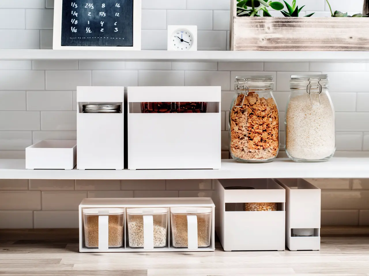 How to Incorporate Aesthetic Storage Solutions in Small Apartments