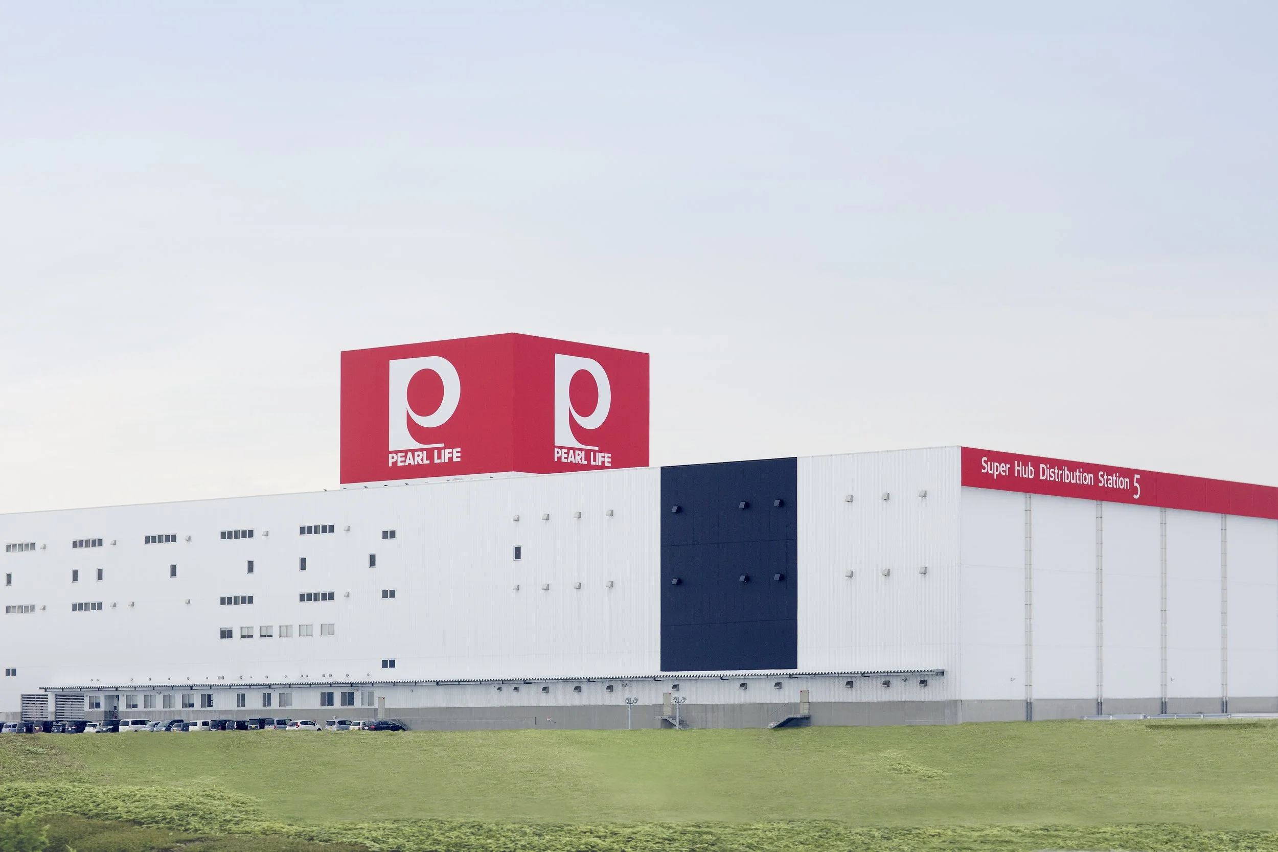 One Company, Two Worlds: The Story of Pearl Metal