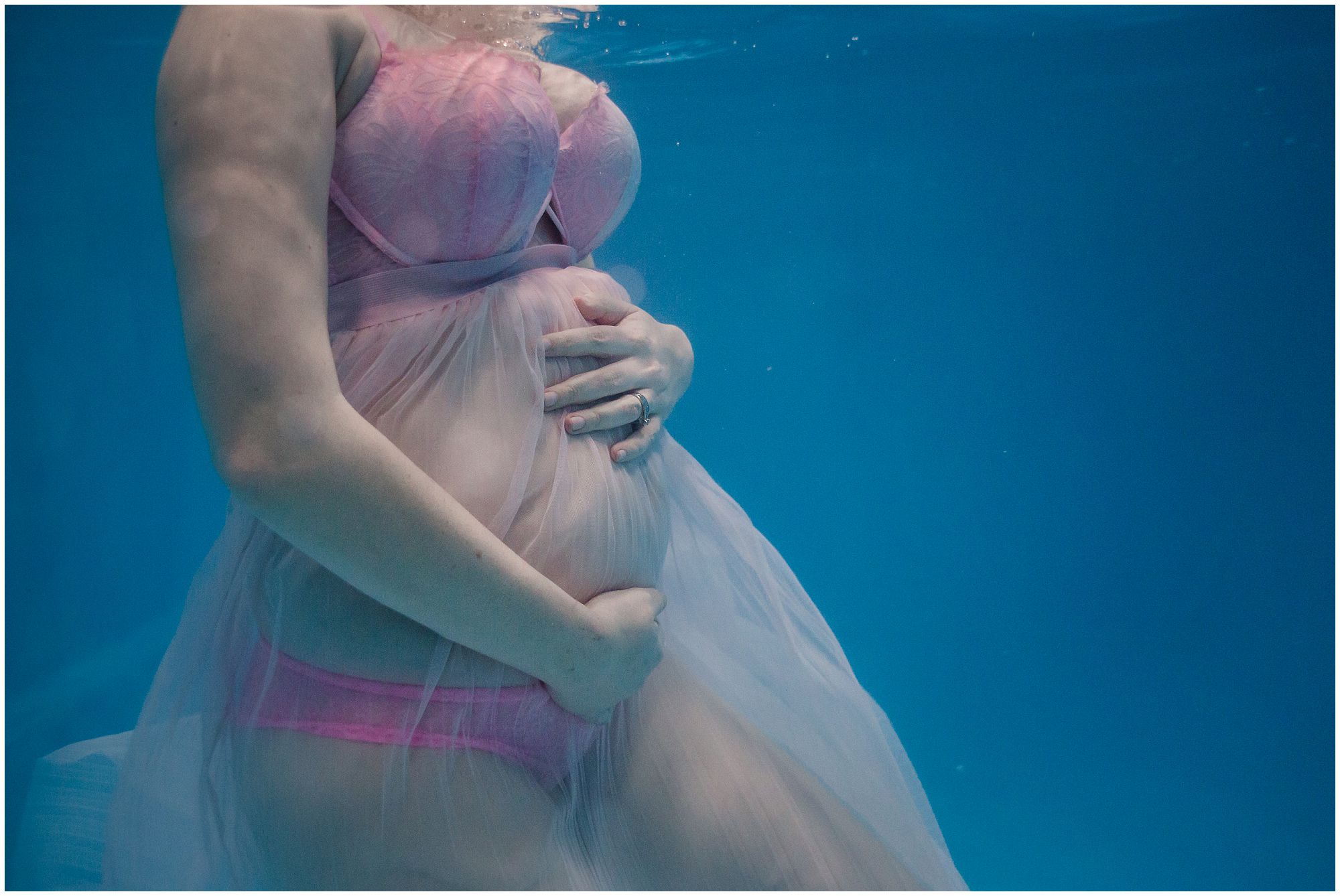 Denver's underwater maternity photographer
