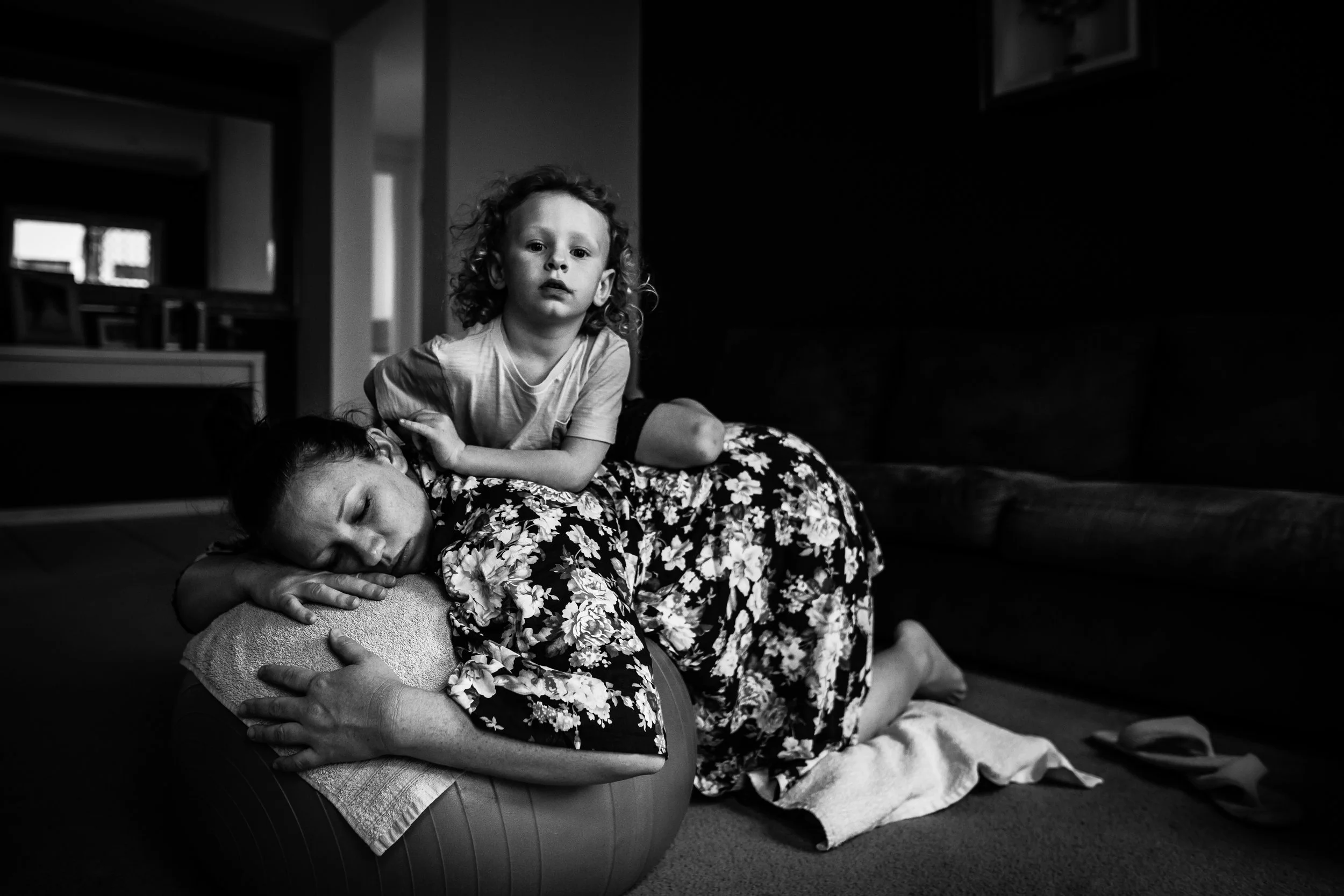 Birth-Photographer-for-Travel-Emma (33).jpg