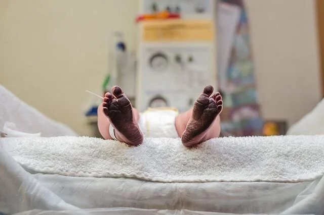 Those sweet little baby feet. 🖤