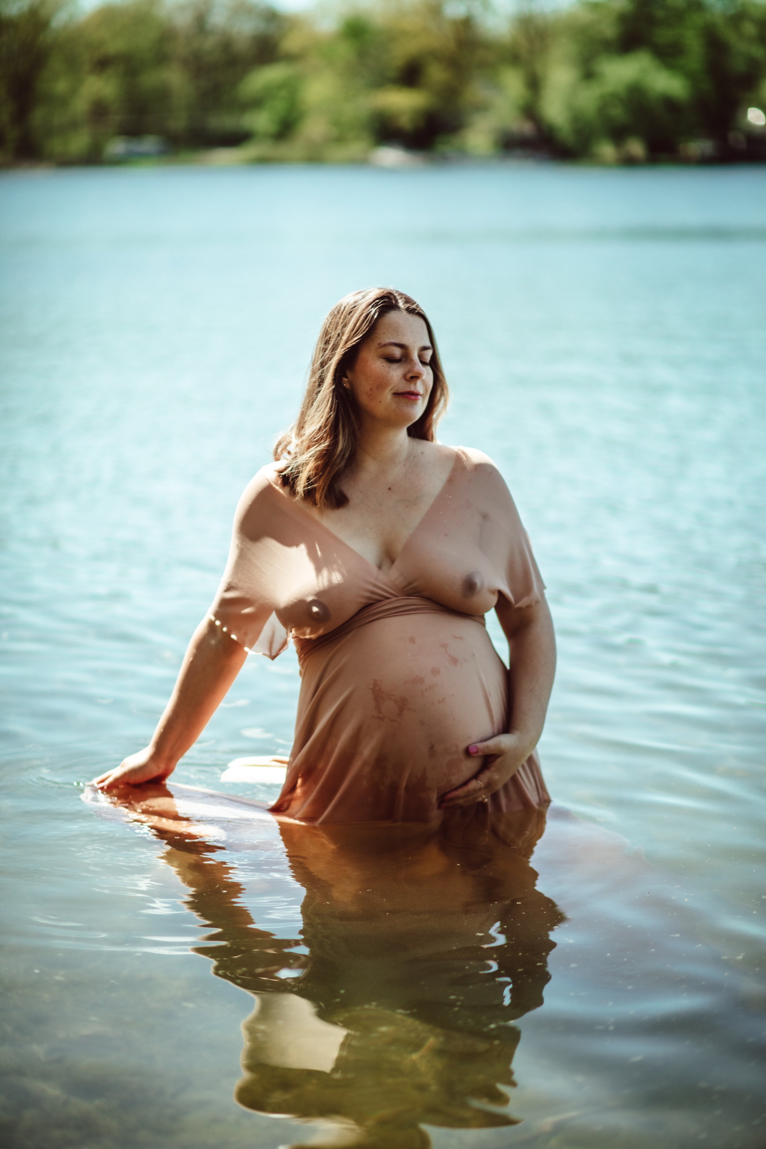 Water-Maternity-Session (8).jpg